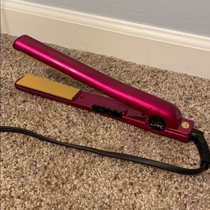 CHI hair straightener